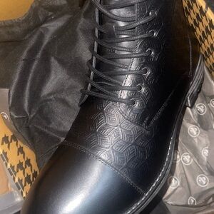 Thomas & Vine Mens shoe boot. NIB